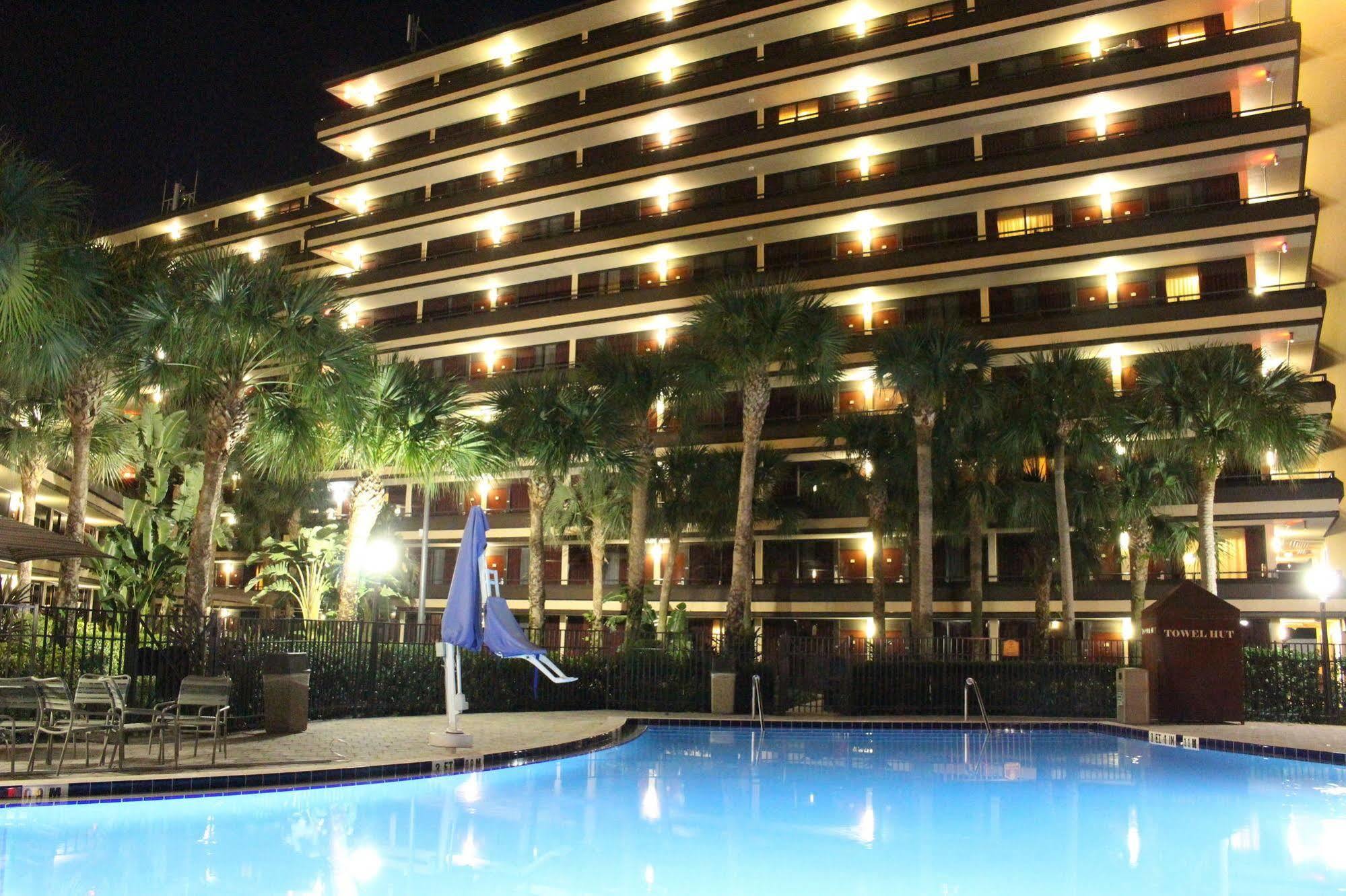 Rosen At Pointe Orlando 3*